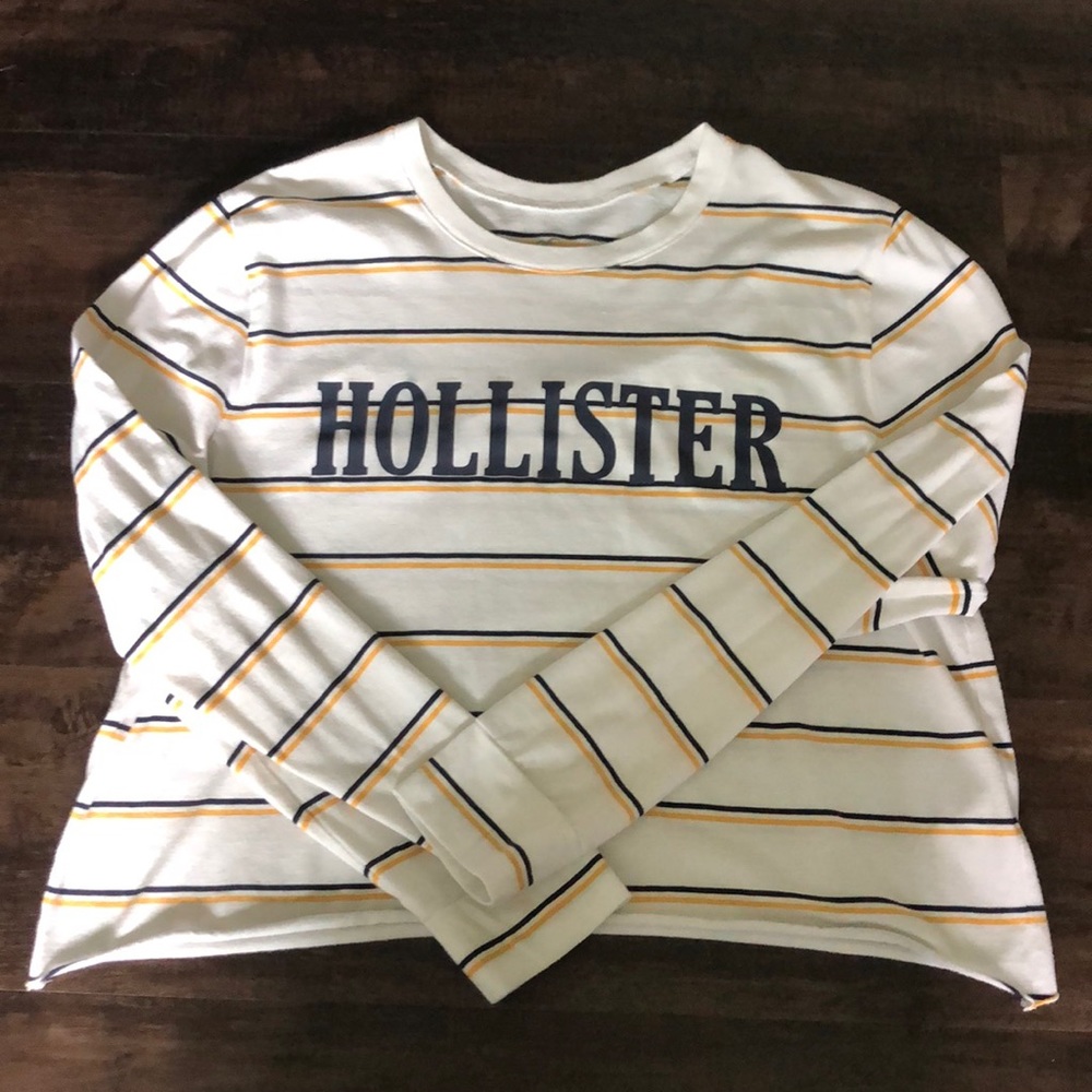 Cropped Long Sleeve Shirt
